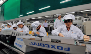 原创 
            富士康扛不住了？郭台铭祸从口出，这下中国大陆没饭赏了