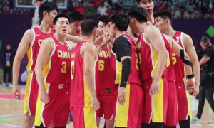 郭振明：杭州热身赛时 胡金秋过家门而不入