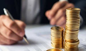 百亿富豪的生长激素不灵了，355亿长春高新神话破灭？