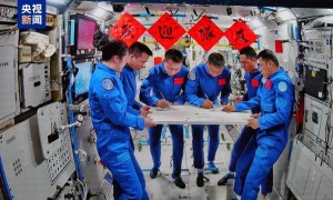 “太空交接”完成 神十九乘组将于4月29日返回地球
