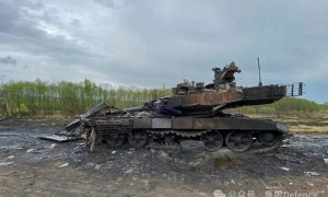 俄军工产能首次下降!T-72坦克储备不足百辆,苏联遗产快败光了